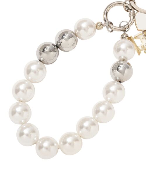 YECCA VECCA（イェッカヴェッカ）の「パール×エナメルチャーム（チャーム・レディース・ホワイト/ブラック・FREE）」の9枚目の写真