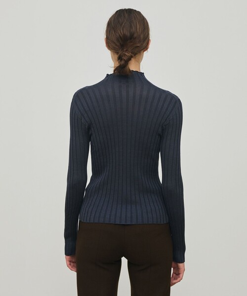 DES PRES(デ・プレ)の「ドメスティックスパンシルク ビルドネックプルオーバー(ニット/セーター・レディース・ライトブルー/ネイビー/ホワイト/グリーン・FREE)」の8枚目の写真