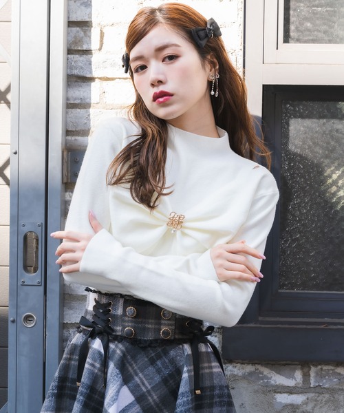 couture BY ROJITA(クチュールバイロジータ)の「ブローチリボンニット(ニット/セーター・レディース・グレー/ブラック/ホワイト・FREE)」の8枚目の写真