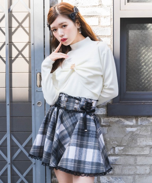 couture BY ROJITA(クチュールバイロジータ)の「ブローチリボンニット(ニット/セーター・レディース・グレー/ブラック/ホワイト・FREE)」の10枚目の写真
