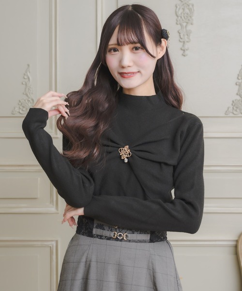couture BY ROJITA(クチュールバイロジータ)の「ブローチリボンニット(ニット/セーター・レディース・グレー/ブラック/ホワイト・FREE)」の13枚目の写真