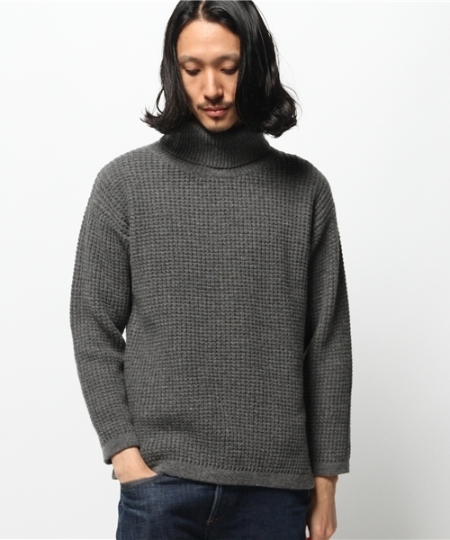 JOURNAL STANDARD（ジャーナルスタンダード）の「BIG ワッフルタートルネックニット#（ニット/セーター・メンズ・ネイビー/グレー/アイボリー/カーキ・LARGE/MEDIUM）」の13枚目の写真