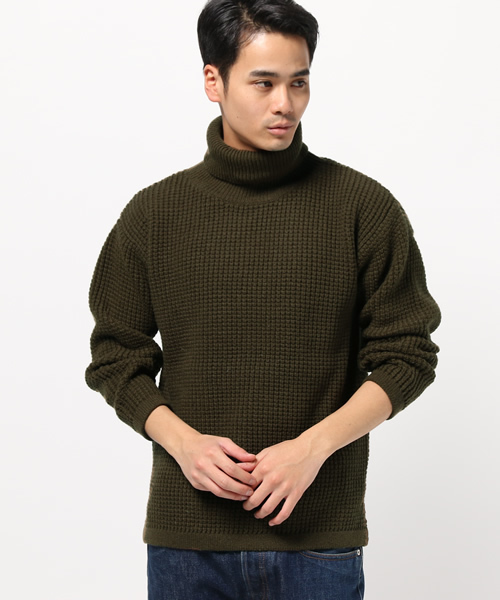 JOURNAL STANDARD（ジャーナルスタンダード）の「BIG ワッフルタートルネックニット#（ニット/セーター・メンズ・ネイビー/グレー/アイボリー/カーキ・LARGE/MEDIUM）」の14枚目の写真