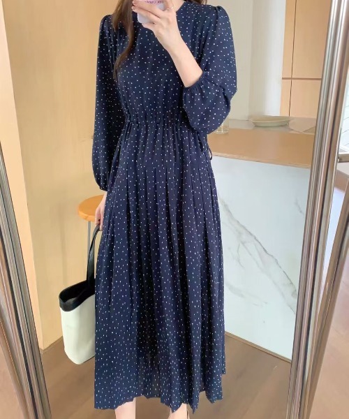 FINEnough(ファインナフ)の「ハート柄ドット見えウエストマークワンピース(ワンピース・レディース・ホワイト/ブラック/ネイビー・FREE)」の6枚目の写真