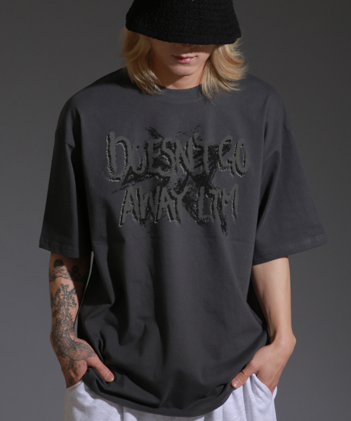 LIKE THE MOST（ライクザモースト）の「アウェイ LTEM ラウンドオーバーTシャツ_チャコール（Tシャツ/カットソー・レディース・その他・S/M/L/XL）」の3枚目の写真