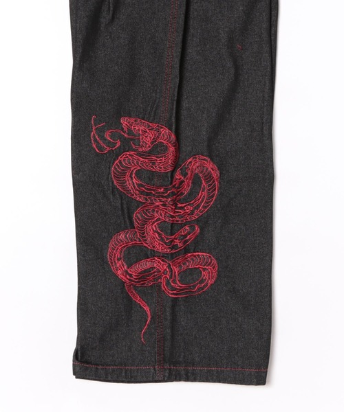 NOWLE(ノウル)の「【NOWLE】スネーク刺繍 ワイド バギー デニムパンツ(デニムパンツ・メンズ・ブラック・LARGE/MEDIUM/X-LARGE/SMALL)」の14枚目の写真