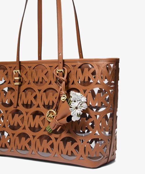 MICHAEL KORS（マイケルコース）の「フローラルブーケ レザー チャーム（その他小物・レディース・ホワイト系・FREE）」の3枚目の写真