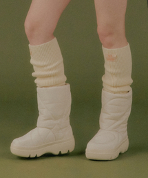 FLCT（フラッフィーシトラス）の「Fuzzy knit leg warmers_Beige（ソックス/靴下）」