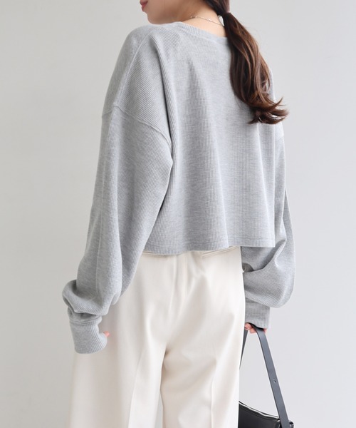 andme(アンドミー)の「ショート丈ワッフル長袖Tシャツ(Tシャツ/カットソー・レディース・杢グレー/オフホワイト/スミクロ・M)」の5枚目の写真