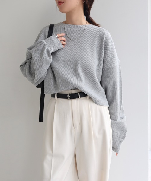 andme(アンドミー)の「ショート丈ワッフル長袖Tシャツ(Tシャツ/カットソー・レディース・杢グレー/オフホワイト/スミクロ・M)」の7枚目の写真