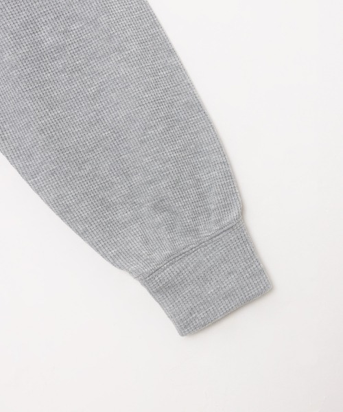 andme(アンドミー)の「ショート丈ワッフル長袖Tシャツ(Tシャツ/カットソー・レディース・杢グレー/オフホワイト/スミクロ・M)」の19枚目の写真