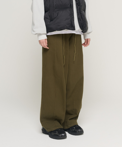CARGOBROS FOR WOMAN(カーゴブロスフォーウィメン)の「バルーンストリングワイドコットンパンツ(カーキ)(その他パンツ・レディース・その他・SMALL/MEDIUM/LARGE)」の2枚目の写真