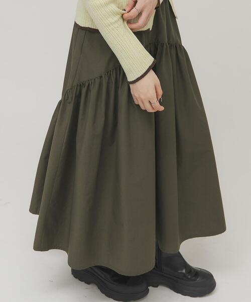 KBF(ケイビーエフ)の「ボリュームミディスカート(スカート・レディース・オフホワイト/ブラック/グリーン系その他・ONE)」の1枚目の写真