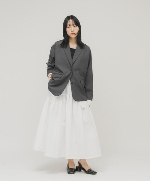 KBF(ケイビーエフ)の「ボリュームミディスカート(スカート・レディース・オフホワイト/ブラック/グリーン系その他・ONE)」の6枚目の写真