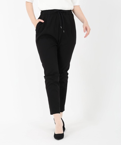 STRAWBERRY-FIELDS（ストロベリーフィールズ）の「サスティナドライ_タックテーパードイージーパンツ（スラックス・レディース・オフホワイト/イエロー/インディゴブルー/ブラック・0/1/2）」の2枚目の写真