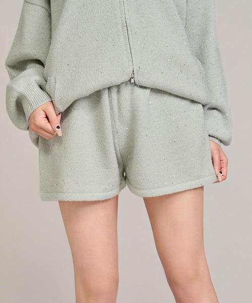 apres jour mignon(アプレジュールミニョン)の「【セットアップ着用可能】キラキラニットショートパンツ(その他パンツ・レディース・グレー/ピンク/アイボリー・LARGE/フリー)」の2枚目の写真