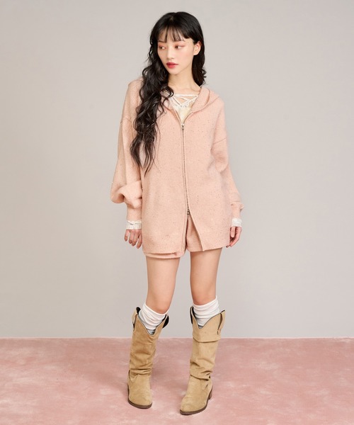 apres jour mignon(アプレジュールミニョン)の「【セットアップ着用可能】キラキラニットショートパンツ(その他パンツ・レディース・グレー/ピンク/アイボリー・LARGE/フリー)」の9枚目の写真