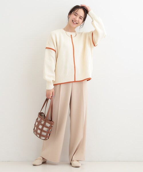 SHOO・LA・RUE（シューラルー）の「【前後2WAY】配色パイピングニット（ニット/セーター・レディース・オフホワイト/ブルー/ライトイエロー系・01/02/03/04）」の16枚目の写真