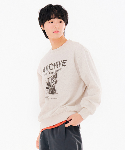 CHASECULT（チェイスカルト）の「男性レトログラフィックスウェットシャツ-FARK5118B0M（スウェット・メンズ・ベージュ・100/110/95/105）」の2枚目の写真