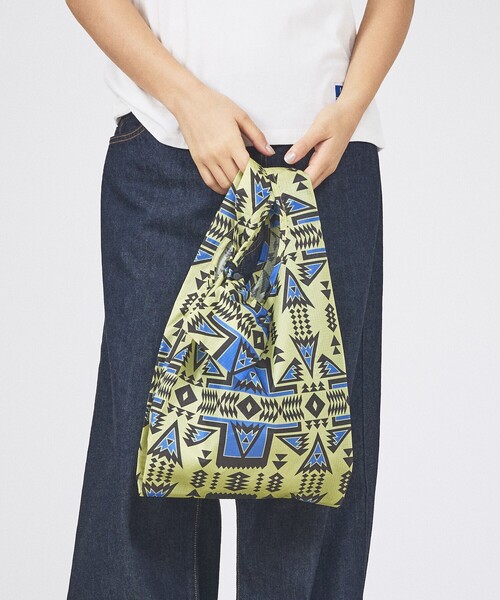 PENDLETON(ペンドルトン)の「【PENDLETON / ペンドルトン】SHOPPER With POUCH/ショッパーウィズポーチ/ユニセックス/【WEB限定】(エコバッグ/サブバッグ・メンズ・ライム/イエロー/ネイビー/グレー/ブラック/ベージュ/ブルー・フリー)」の5枚目の写真