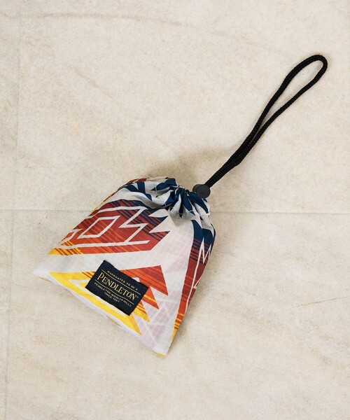 PENDLETON(ペンドルトン)の「【PENDLETON / ペンドルトン】SHOPPER With POUCH/ショッパーウィズポーチ/ユニセックス/【WEB限定】(エコバッグ/サブバッグ・メンズ・ライム/イエロー/ネイビー/グレー/ブラック/ベージュ/ブルー・フリー)」の14枚目の写真