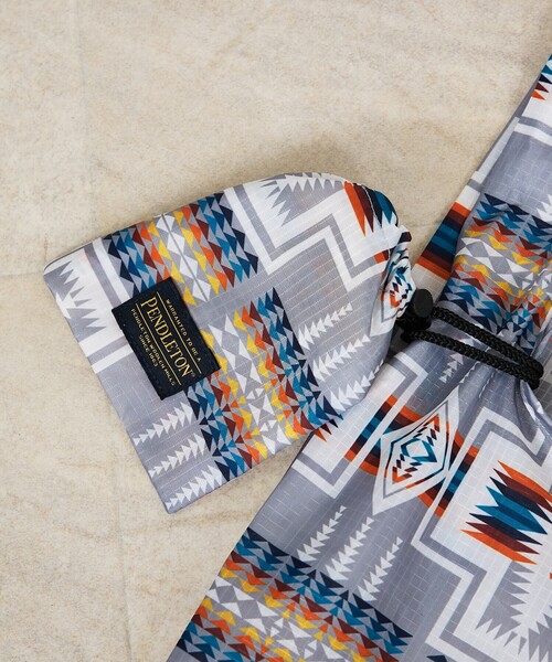 PENDLETON(ペンドルトン)の「【PENDLETON / ペンドルトン】SHOPPER With POUCH/ショッパーウィズポーチ/ユニセックス/【WEB限定】(エコバッグ/サブバッグ・メンズ・ライム/イエロー/ネイビー/グレー/ブラック/ベージュ/ブルー・フリー)」の16枚目の写真