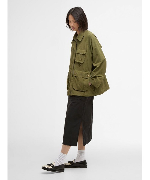Barbour(バブアー)の「Debbie シャワープルーフジャケット(レディース)(その他アウター・レディース・クリーム/ブラック/オリーブ・8/10)」の12枚目の写真