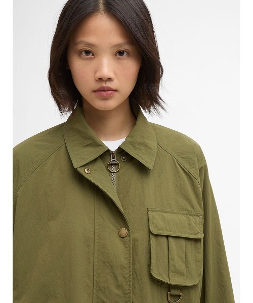 Barbour(バブアー)の「Debbie シャワープルーフジャケット(レディース)(その他アウター・レディース・クリーム/ブラック/オリーブ・8/10)」の15枚目の写真