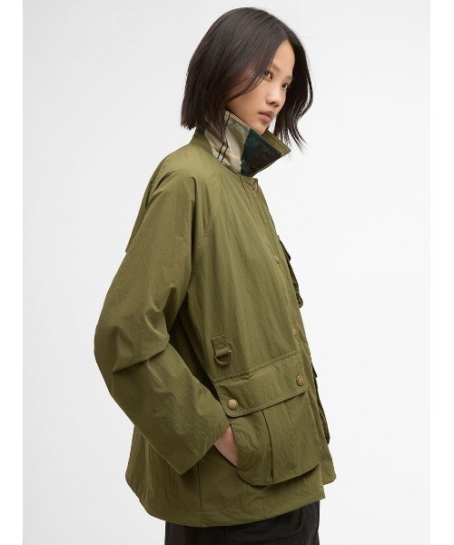 Barbour(バブアー)の「Debbie シャワープルーフジャケット(レディース)(その他アウター・レディース・クリーム/ブラック/オリーブ・8/10)」の17枚目の写真
