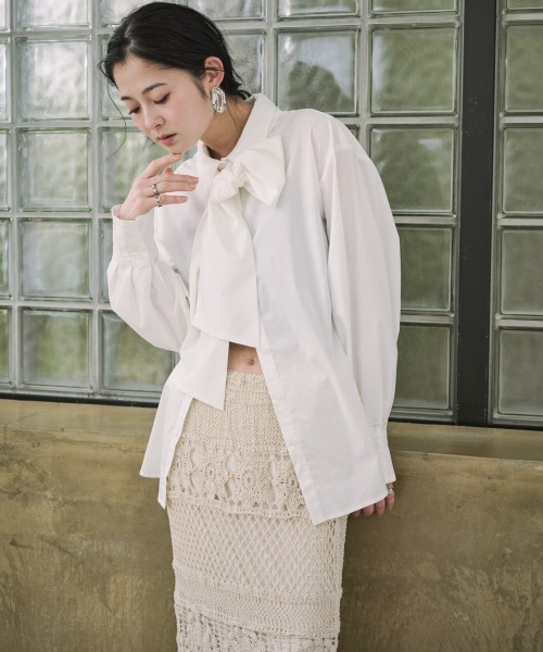 Bab（バブ）の「袖タックボウタイリボン付ブラウス（シャツ/ブラウス・レディース・ピンク/オフホワイト/ブルー・M）」の6枚目の写真