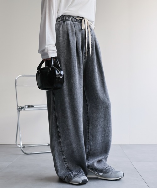 ap retro（アプレトロ）の「とろみデニム イージーワイドパンツ / 体型カバー・大人リラックス（デニムパンツ・レディース・ブルー系その他/ブラック系その他・FREE）」の8枚目の写真