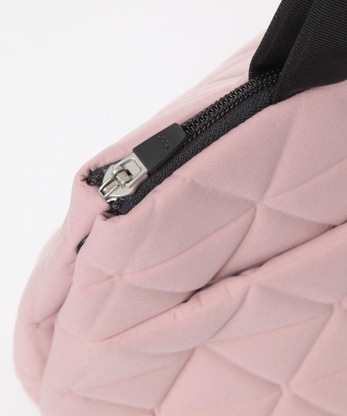 THE NORTH FACE(ザノースフェイス)の「【THE NORTH FACE(ザ・ノース・フェイス)】Geo face box(トートバッグ・レディース・ブラック/アイボリー/ピンク・FREE)」の15枚目の写真