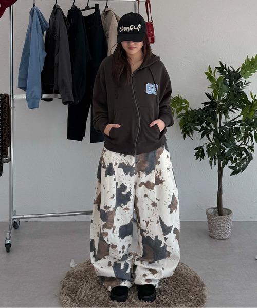 sedacle(セダクル)の「ナンバリングウェーブジップパーカー(パーカー・メンズ・ダークブラウン/グレー/サックスブルー・LARGE/MEDIUM/SMALL)」の17枚目の写真