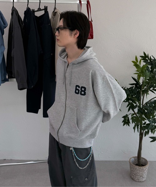 sedacle(セダクル)の「ナンバリングウェーブジップパーカー(パーカー・メンズ・ダークブラウン/グレー/サックスブルー・LARGE/MEDIUM/SMALL)」の5枚目の写真