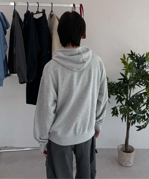 sedacle(セダクル)の「ナンバリングウェーブジップパーカー(パーカー・メンズ・ダークブラウン/グレー/サックスブルー・LARGE/MEDIUM/SMALL)」の6枚目の写真