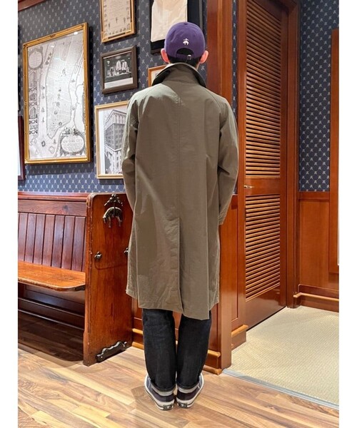 BROOKS BROTHERS(ブルックスブラザーズ)の「ナイロンタスラン ラグランスリーブ バルカラーコート(ステンカラーコート・メンズ・グリーン/ネイビー・LARGE/SMALL/MEDIUM)」の10枚目の写真