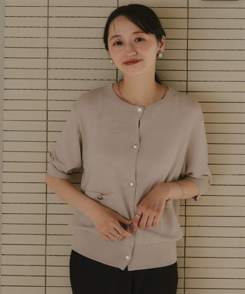 Petitjo(プッチージョ)の「小さいサイズ ゴールド調ボタン5分袖カーディガン 低身長さん・小柄女性(カーディガン/ボレロ・レディース・ネイビー/グレー・PL/PM/PS/PSS)」の1枚目の写真