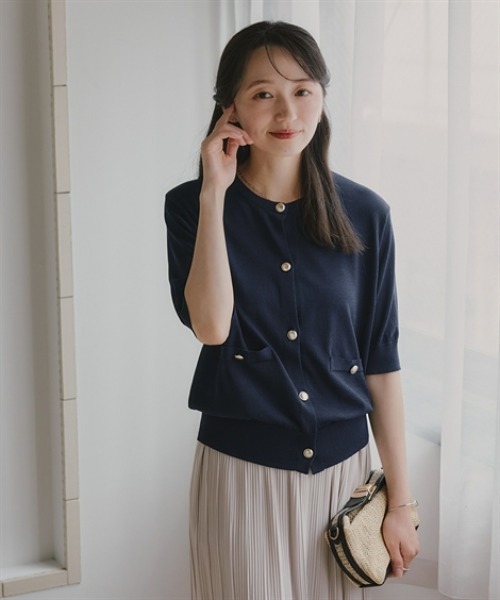 Petitjo(プッチージョ)の「小さいサイズ ゴールド調ボタン5分袖カーディガン 低身長さん・小柄女性(カーディガン/ボレロ・レディース・ネイビー/グレー・PL/PM/PS/PSS)」の4枚目の写真