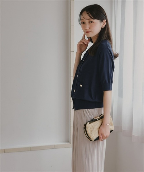 Petitjo(プッチージョ)の「小さいサイズ ゴールド調ボタン5分袖カーディガン 低身長さん・小柄女性(カーディガン/ボレロ・レディース・ネイビー/グレー・PL/PM/PS/PSS)」の10枚目の写真