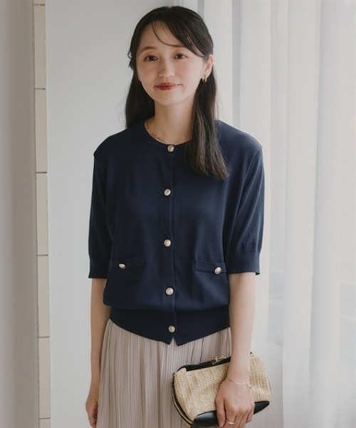 Petitjo(プッチージョ)の「小さいサイズ ゴールド調ボタン5分袖カーディガン 低身長さん・小柄女性(カーディガン/ボレロ・レディース・ネイビー/グレー・PL/PM/PS/PSS)」の3枚目の写真