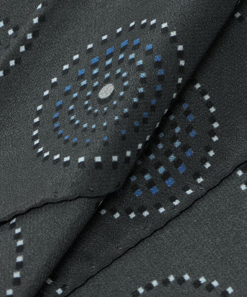 UNITED ARROWS（ユナイテッドアローズ）の「＜molteni＞サークル プリント アスコットタイ（ネクタイ・メンズ・ダークグレー/ベージュ/ダークブラウン・FREE）」の10枚目の写真