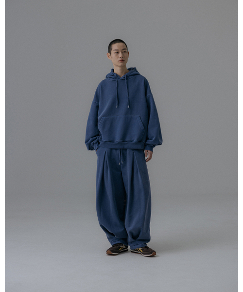 ANGLAN（アングラン）の「Valley Tuck Sweat Balloon Hoodie - Washed Blue（パーカー・メンズ・その他・1/2）」の4枚目の写真