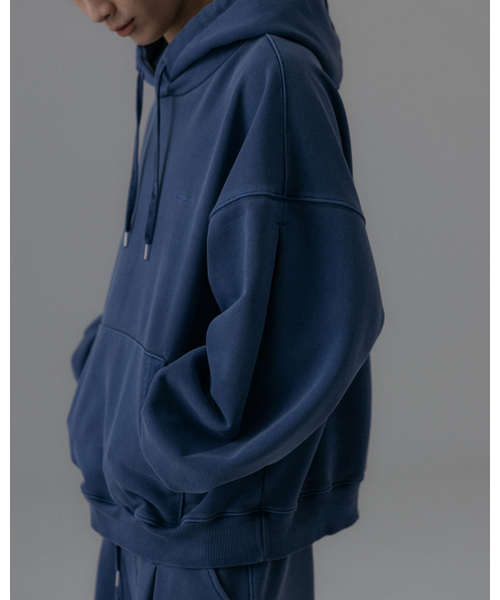 ANGLAN（アングラン）の「Valley Tuck Sweat Balloon Hoodie - Washed Blue（パーカー・メンズ・その他・1/2）」の8枚目の写真
