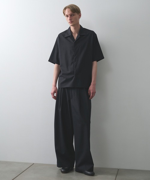 markaware(マーカウェア)の「【marka】2/72ウールトロピカルワッシャー / フライフロントオープンカラーS/Sシャツ / FLY FRONT OPEN COLLAR S/S SHIRT(シャツ/ブラウス・メンズ・ブラック/グレー・1/2)」の8枚目の写真