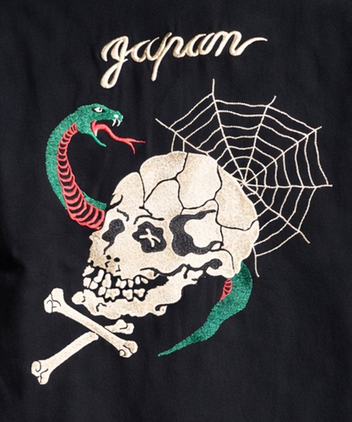Coffee & Cigarettes(コーヒーアンドシガレッツ)の「2D47 スカルデザイン スイングトップ ジャケット(ブルゾン・メンズ・ブラック・L/XL/M)」の5枚目の写真