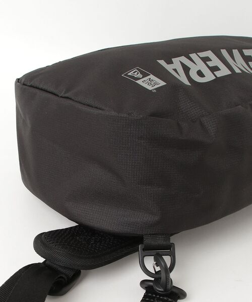NEW ERA（ニューエラ）の「ニューエラ  BODY BAG 150D NE LOGO BLK REF（ボディバッグ/ウエストポーチ・メンズ・その他・ONE SIZE）」の3枚目の写真