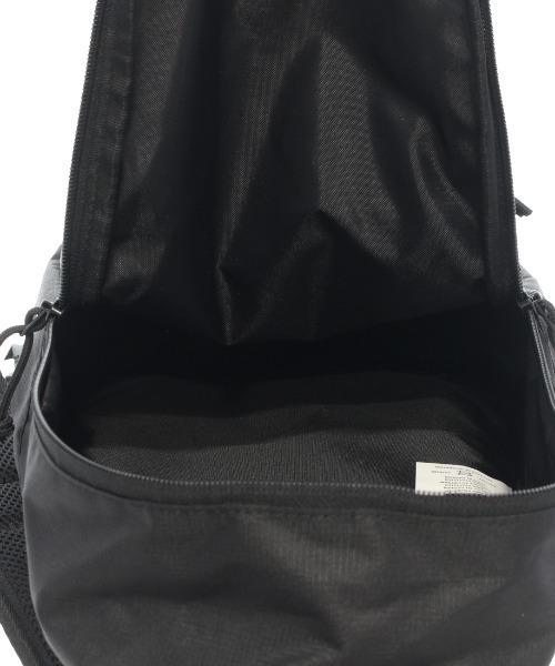 NEW ERA（ニューエラ）の「ニューエラ  BODY BAG 150D NE LOGO BLK REF（ボディバッグ/ウエストポーチ・メンズ・その他・ONE SIZE）」の8枚目の写真