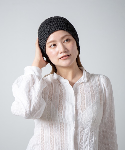 RACAL（ラカル）の「Ripped Cotton Knit Layered Summer Beanie / ダメージ風針抜き編みレイヤードコットンニットビーニー（ニットキャップ/ビーニー・レディース・アイボリー/ブラック/ブルー・FREE）」の2枚目の写真