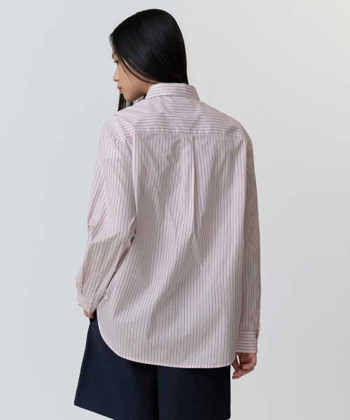 MUSINSA STANDARD WOMAN（ムシンサスタンダードウーマン）の「ウィメンズストライプリラックスドポプリンシャツ[ローズウォーター]（シャツ/ブラウス・レディース・その他・LARGE/X-SMALL/SMALL/MEDIUM）」の4枚目の写真