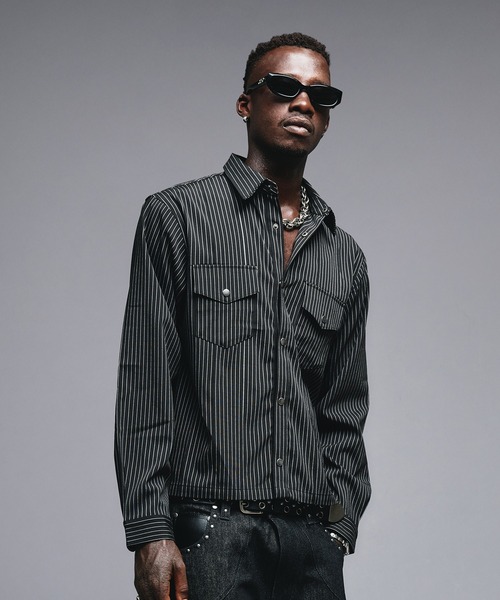 ANDER HUNK（アンダーハンク）の「W-Pocket Metal Button Shirt / Wポケットメタルボタンシャツ（シャツ/ブラウス・メンズ・ライトグレー/ブラック×ホワイト/ブラック/グレー×ホワイト/レッド・SMALL/LARGE/MEDIUM）」の16枚目の写真